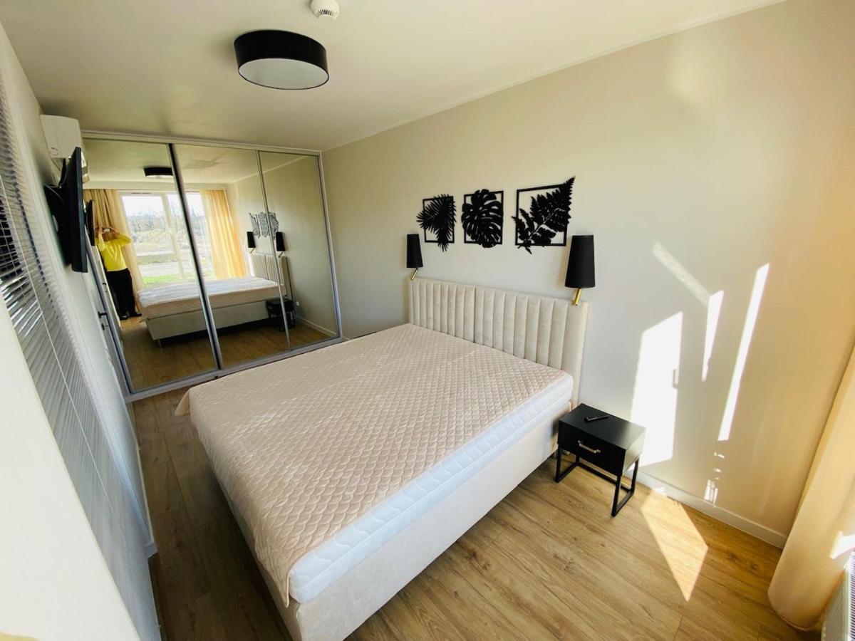 Apartamenty S&S Chlebova Gdansk Z Widokiem Na Rzeke Motlawe, Stare Miasto Экстерьер фото