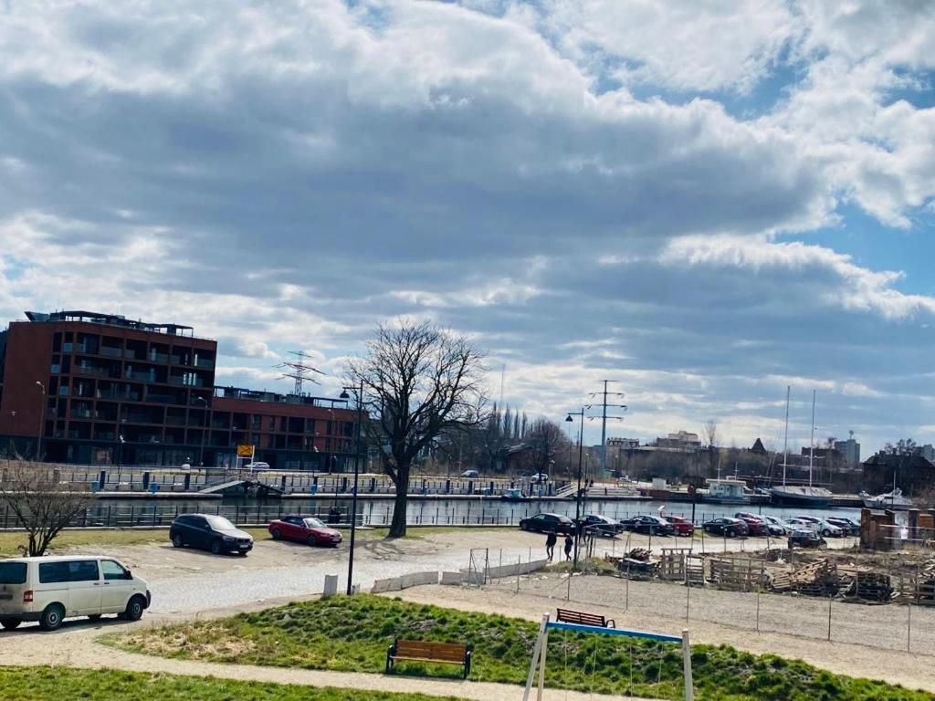 Apartamenty S&S Chlebova Gdansk Z Widokiem Na Rzeke Motlawe, Stare Miasto Экстерьер фото