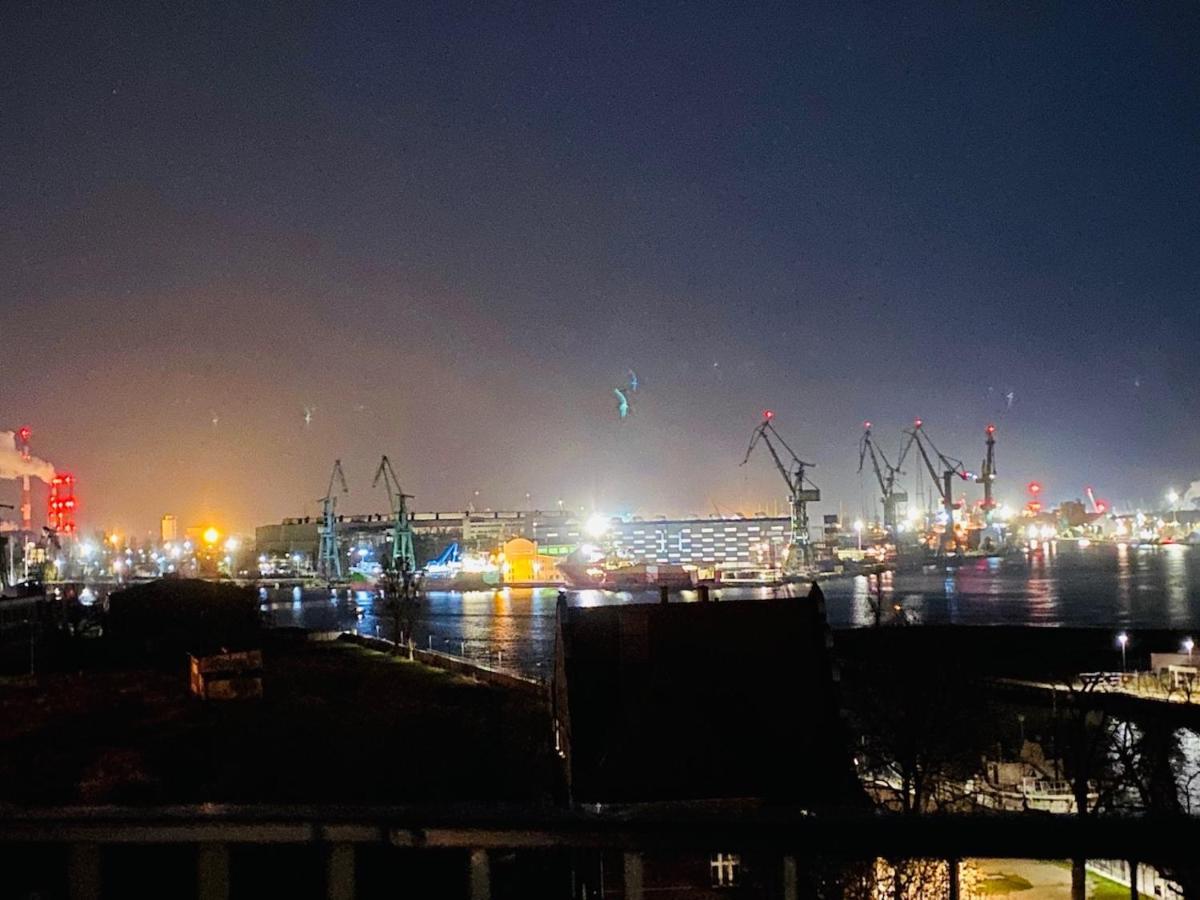 Apartamenty S&S Chlebova Gdansk Z Widokiem Na Rzeke Motlawe, Stare Miasto Экстерьер фото